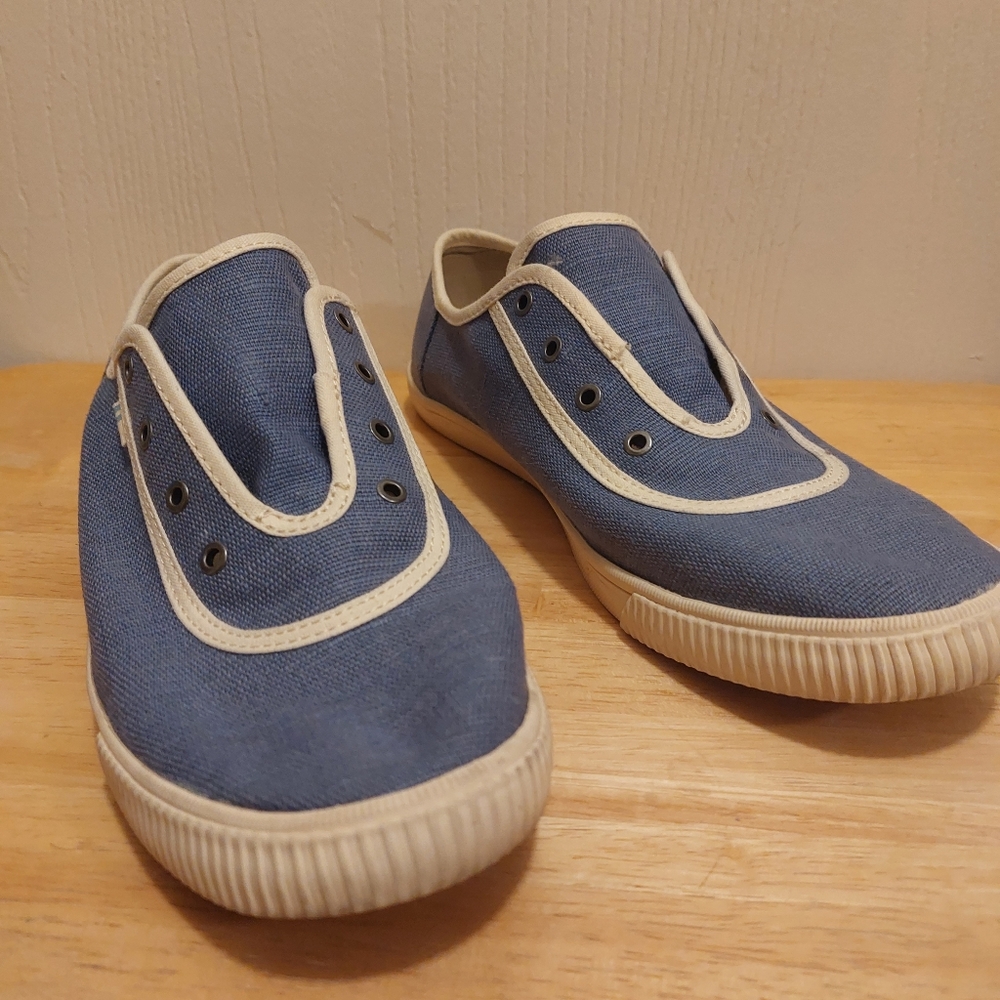 Women's Toms Blue and White NO LACES Size 9.5